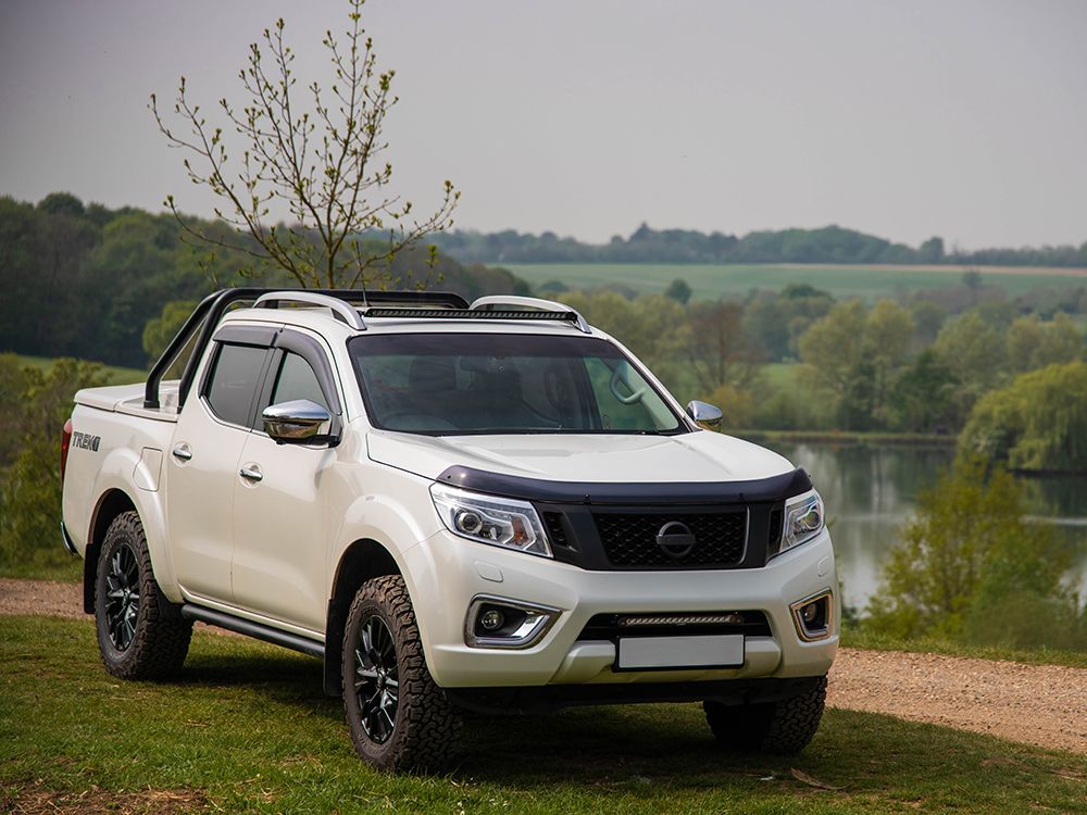 NISSAN NAVARA NP300 ROOF MOUNT LINEAR 36