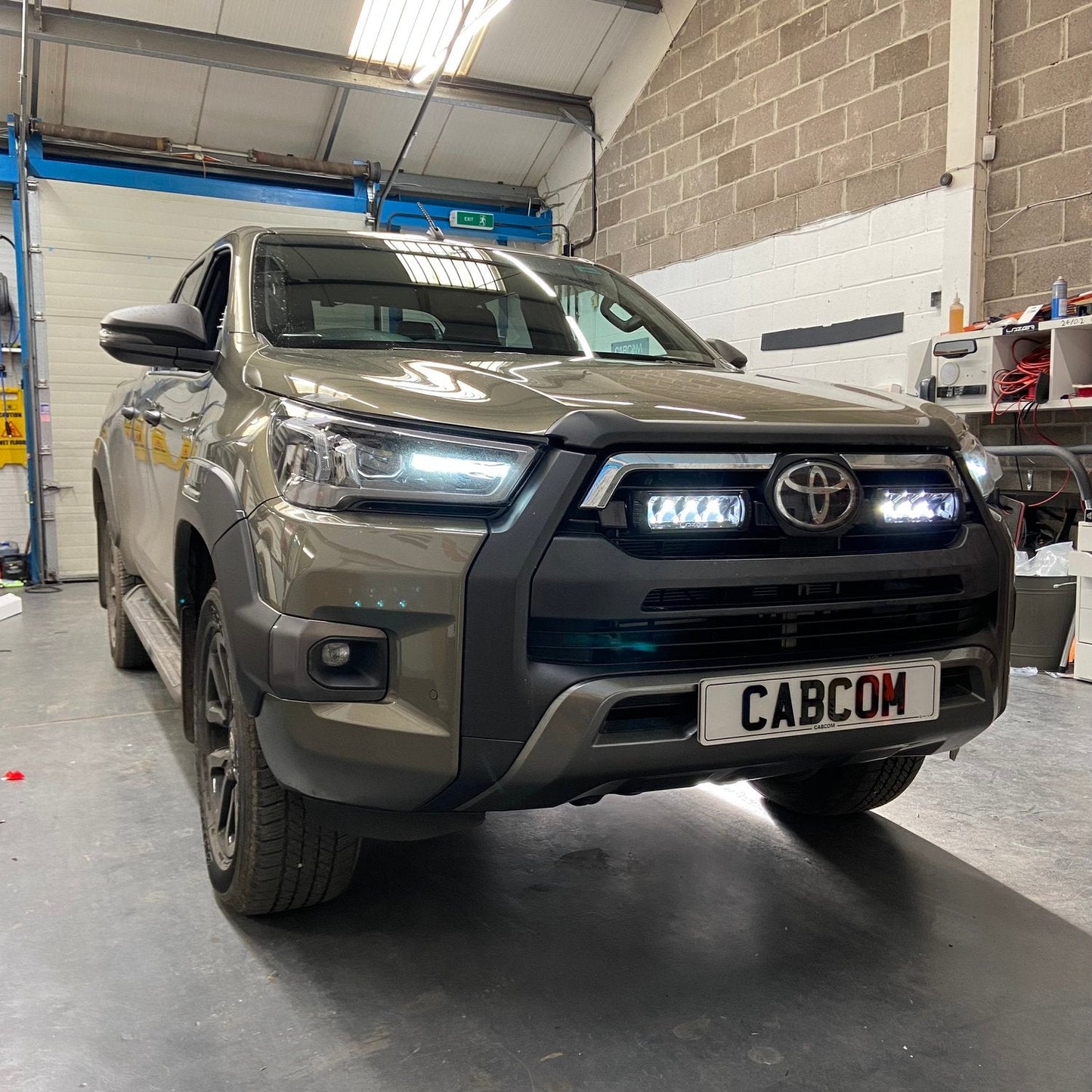 PLUG & PLAY LAZER LAMPS TOYOTA HILUX INVINCIBLE-X (2021-2024) GRILLE KIT